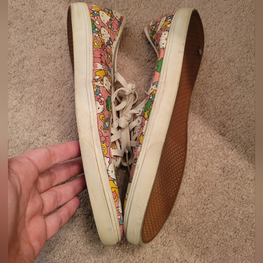 Hello Kitty Vans - Picture 7 of 7